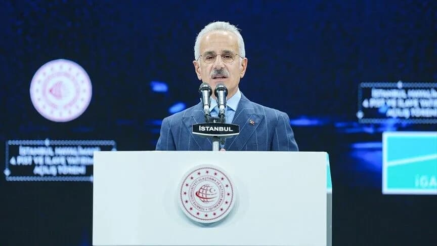 İstanbul Havalimanı'na yeni doğu-batı pisti eklendi