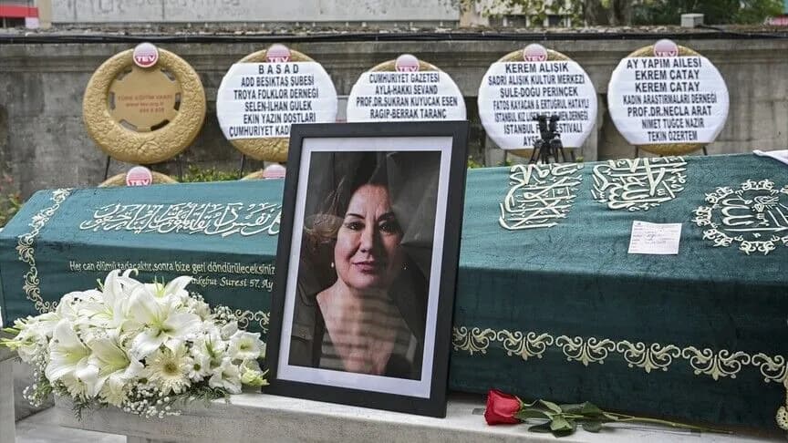 Gülsen Tuncer, son yolculuğuna İstanbul'da uğurlandı