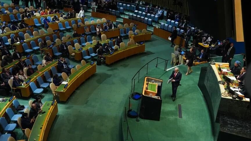 Tibi, Netanyahu'nun BM'deki boş salona yaptığı konuşmayı eleştirdi
