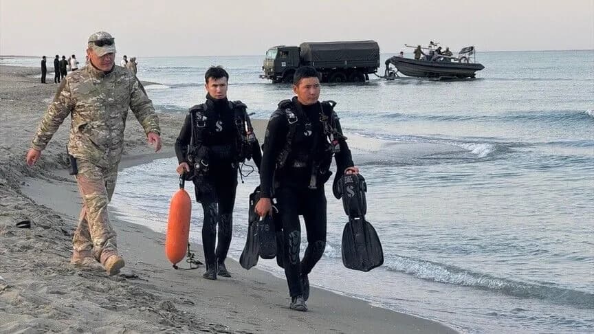 Kazakistan'da Hazar Denizi tatbikatında 14 asker hayatını kaybetti