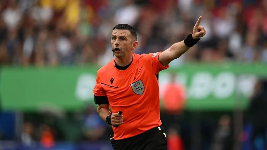 İtalya-Türkiye maçını İngiliz hakem Michael Oliver yönetecek