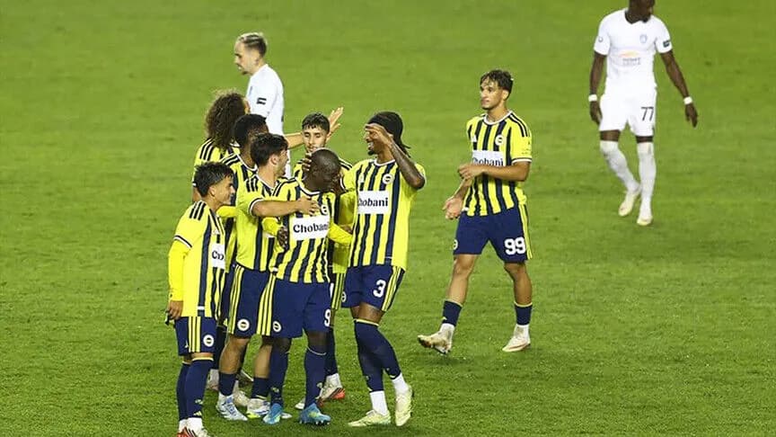 Fenerbahçe, Turan Tovuz'u 2-0 yenerek hazırlık maçını kazandı