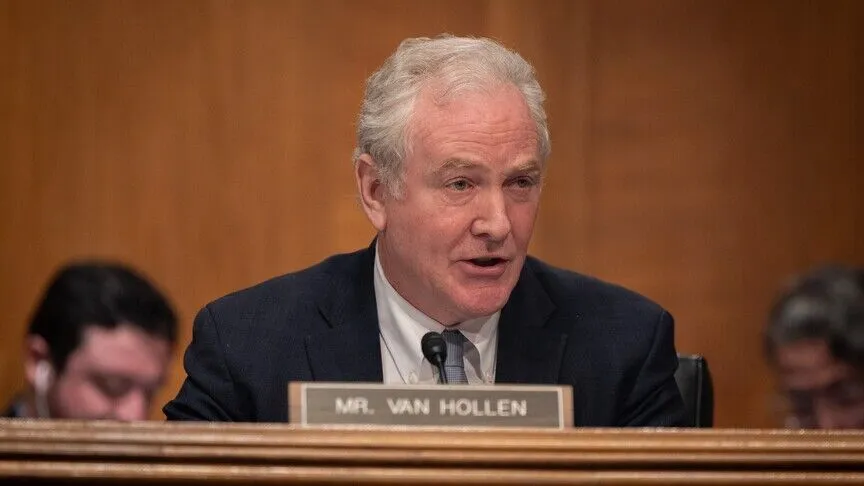 Senatör Van Hollen, ABD'nin Orta Doğu'ya yeni uçak gemisi göndermesine karşı çıktı