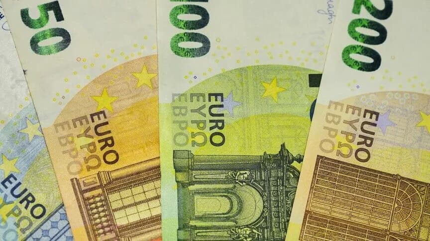 Almanya'nın bütçe açığı bu yılın ilk yarısında 98,8 milyar avroya ulaştı