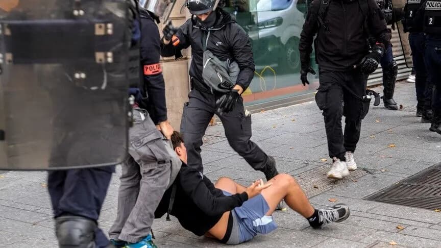Fransa'da lise eylemleri nedeniyle 5 bin kişi hakkında işlem yapıldı