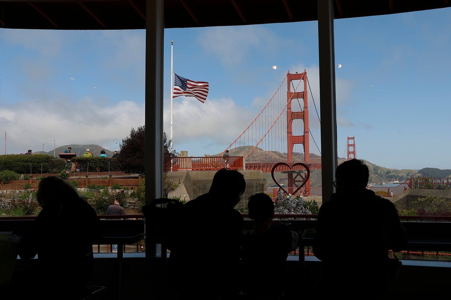 Foreign Tourists Deterred by U.S. Policies and Border Practices
