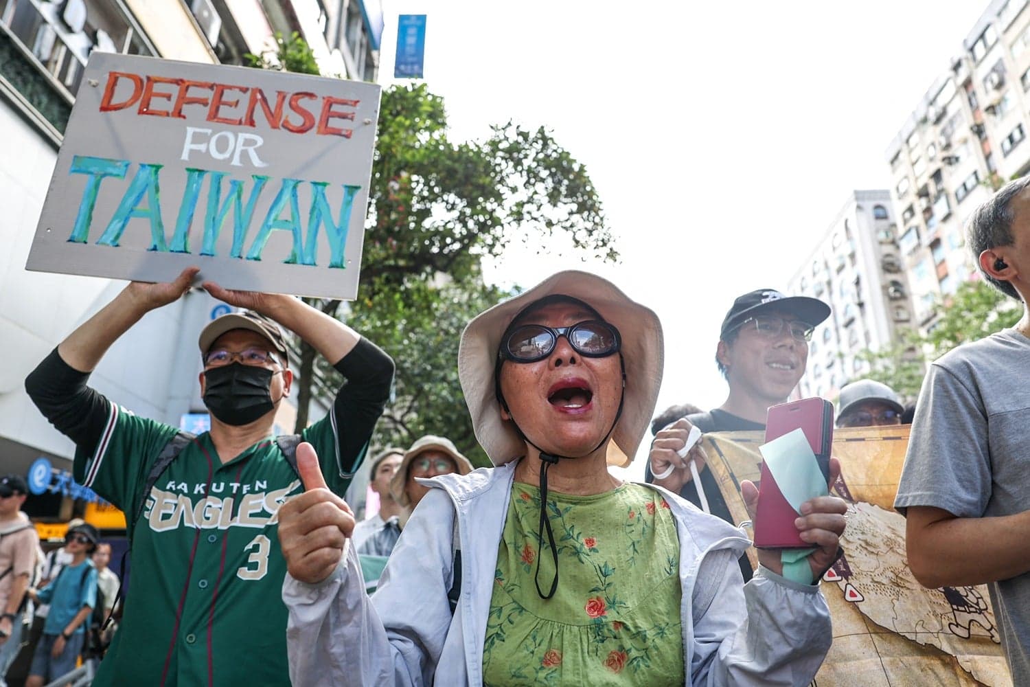 Concerns Arise Over U.S. Arms Support for Taiwan Amid Package Delay