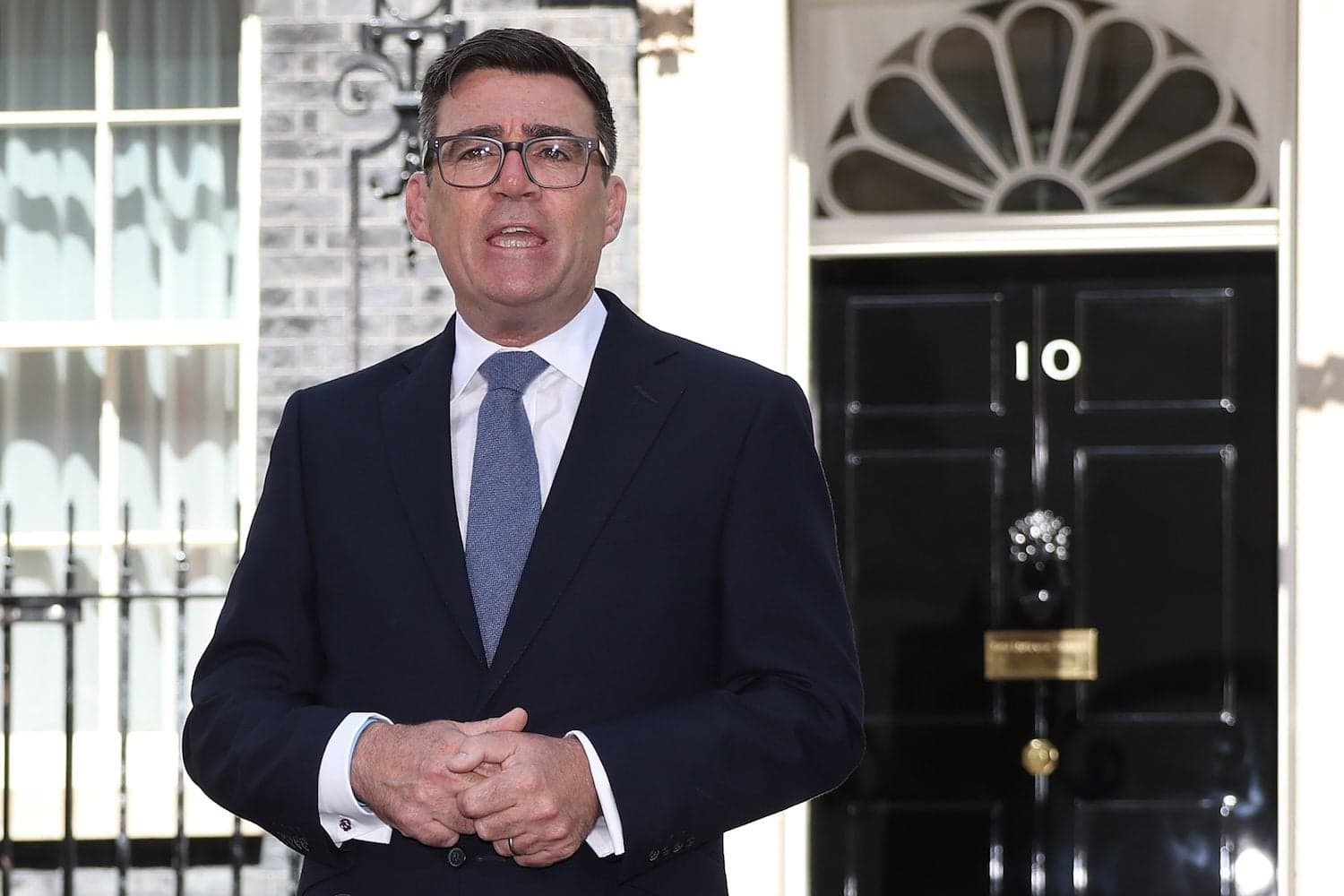 New UK Prime Minister Faces Challenge in Relations with Trump Administration