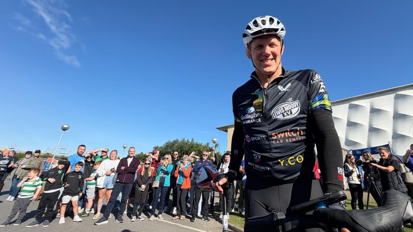 Lewis Moody, former England rugby captain, embarks on 500-mile cycle after MND diagnosis