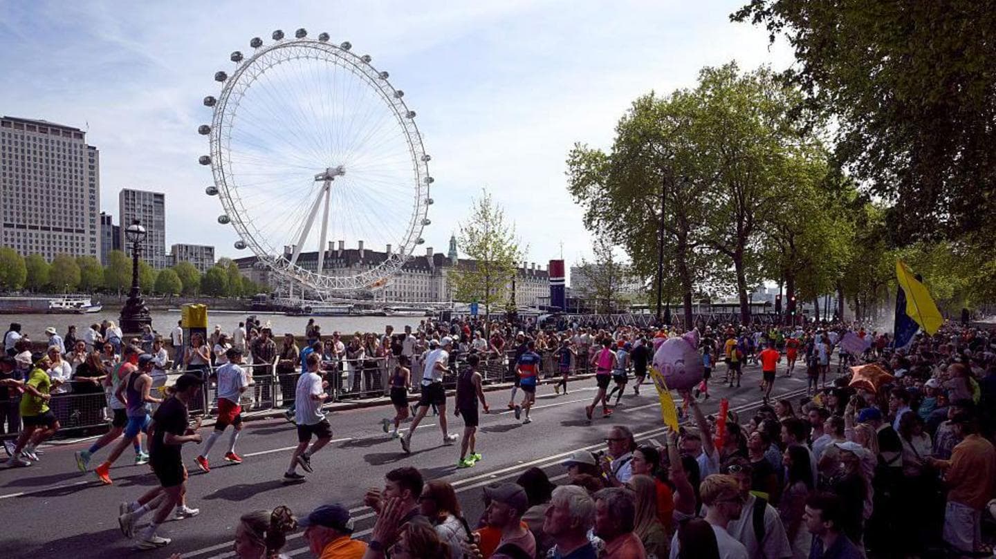 Record 1.3m apply for 2027 London Marathon ballot