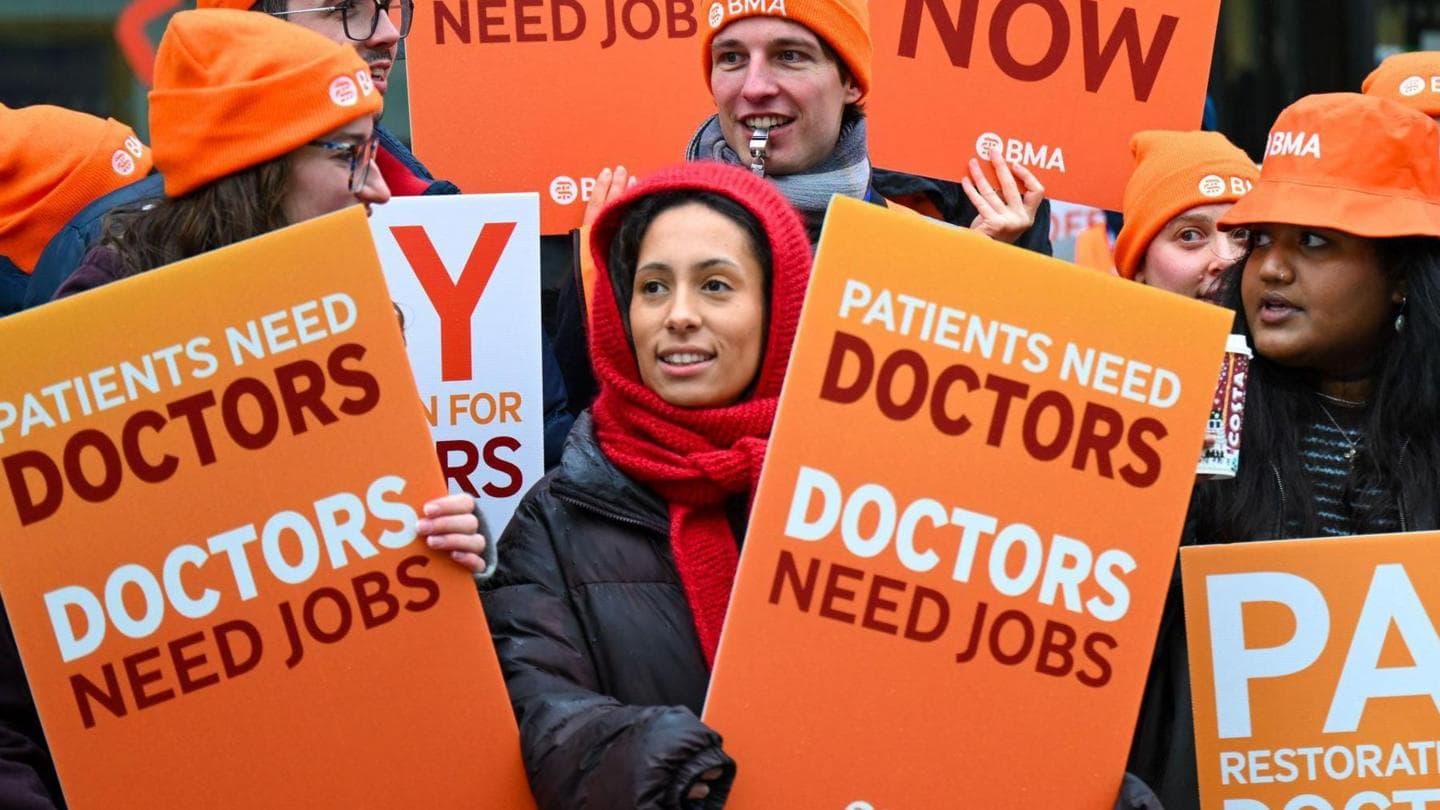 Doctors announce six-day strike as talks break down