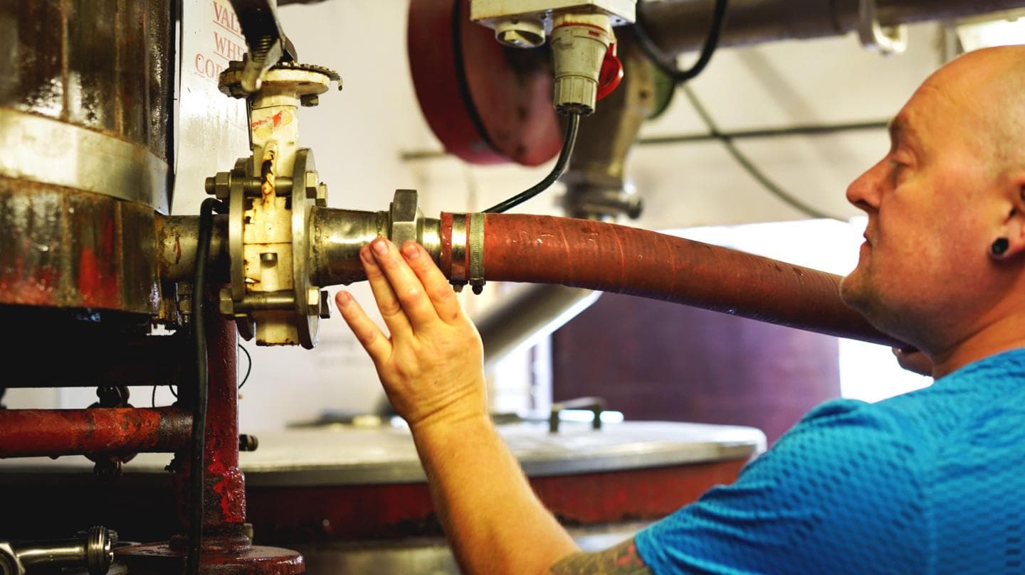UK Breweries Face Decline Amid Rising Costs and Changing Drinking Habits