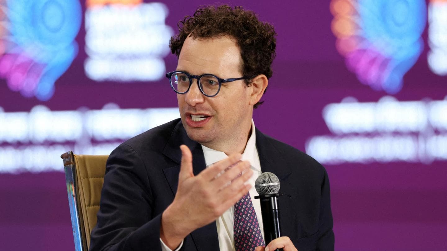 Anthropic to Discuss AI Tool Suspension with White House Officials