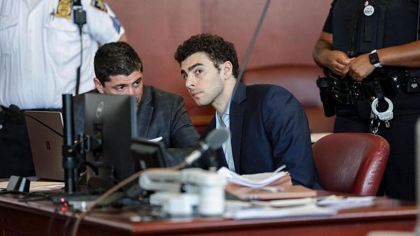 Judge Allows Gun and Writings as Evidence in Mangione's Murder Trial