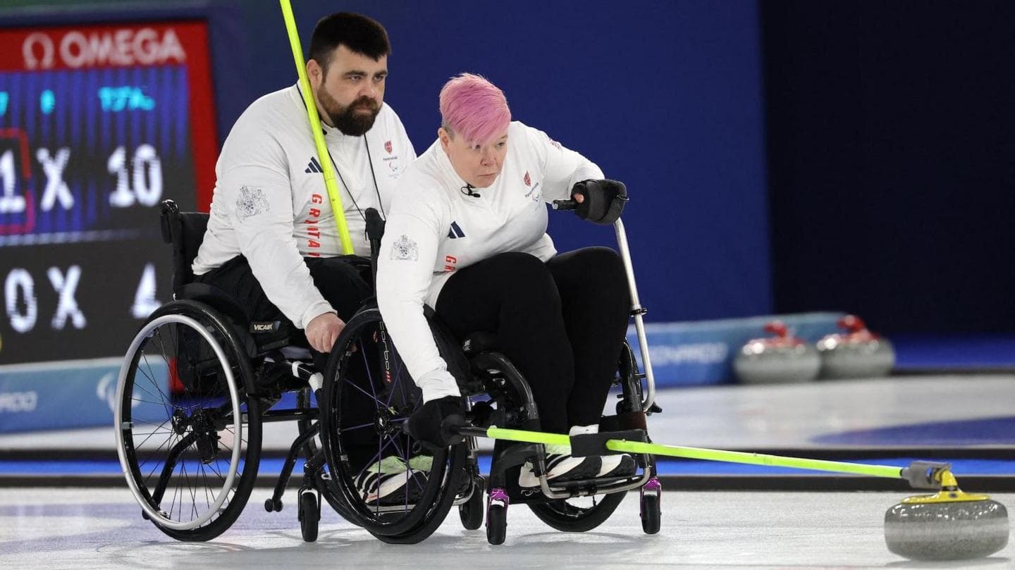 'Devastated' curlers miss out on semi-finals on tough day for GB