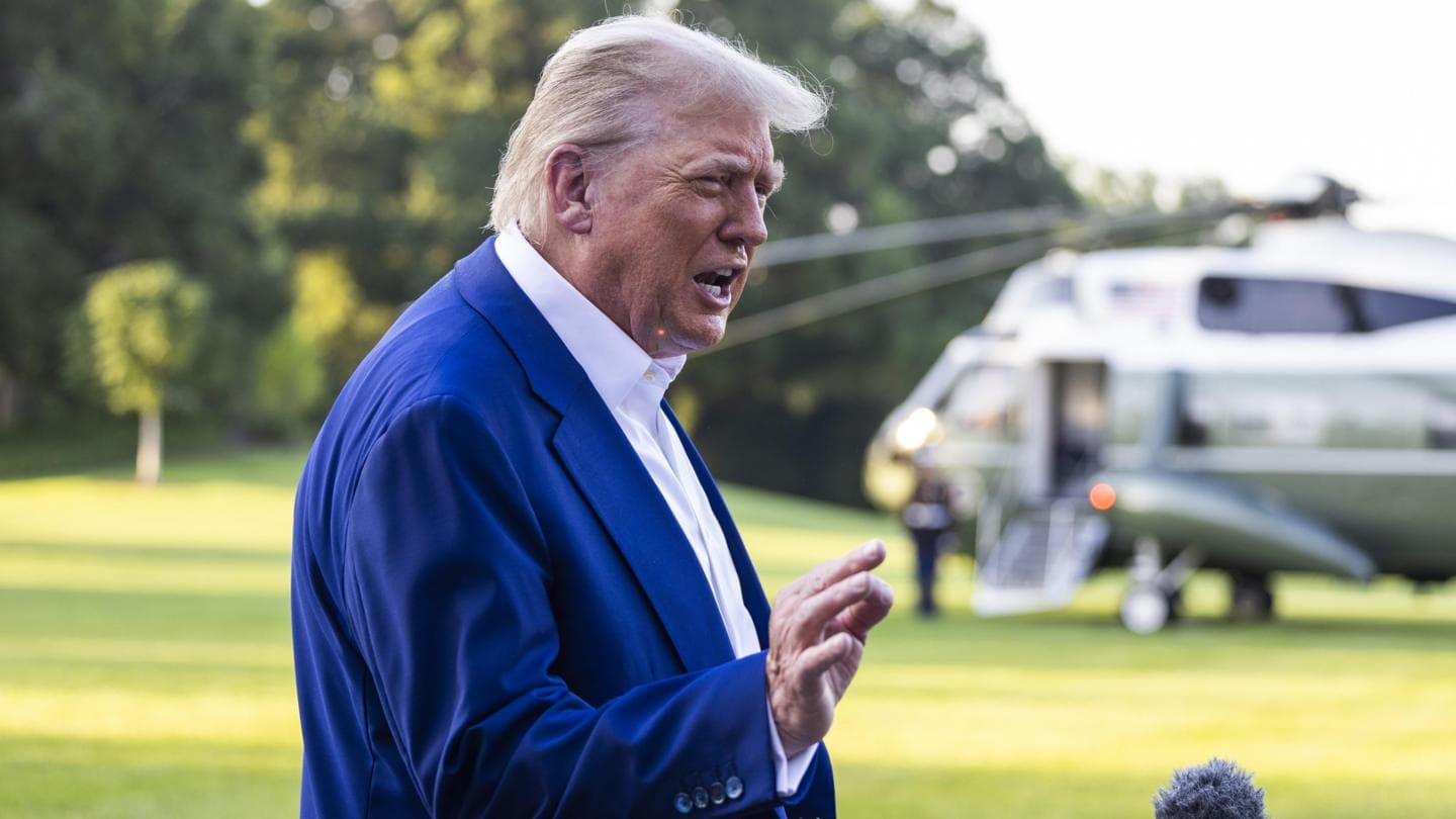 Trump warning over Iran protests 'reckless' says foreign minister