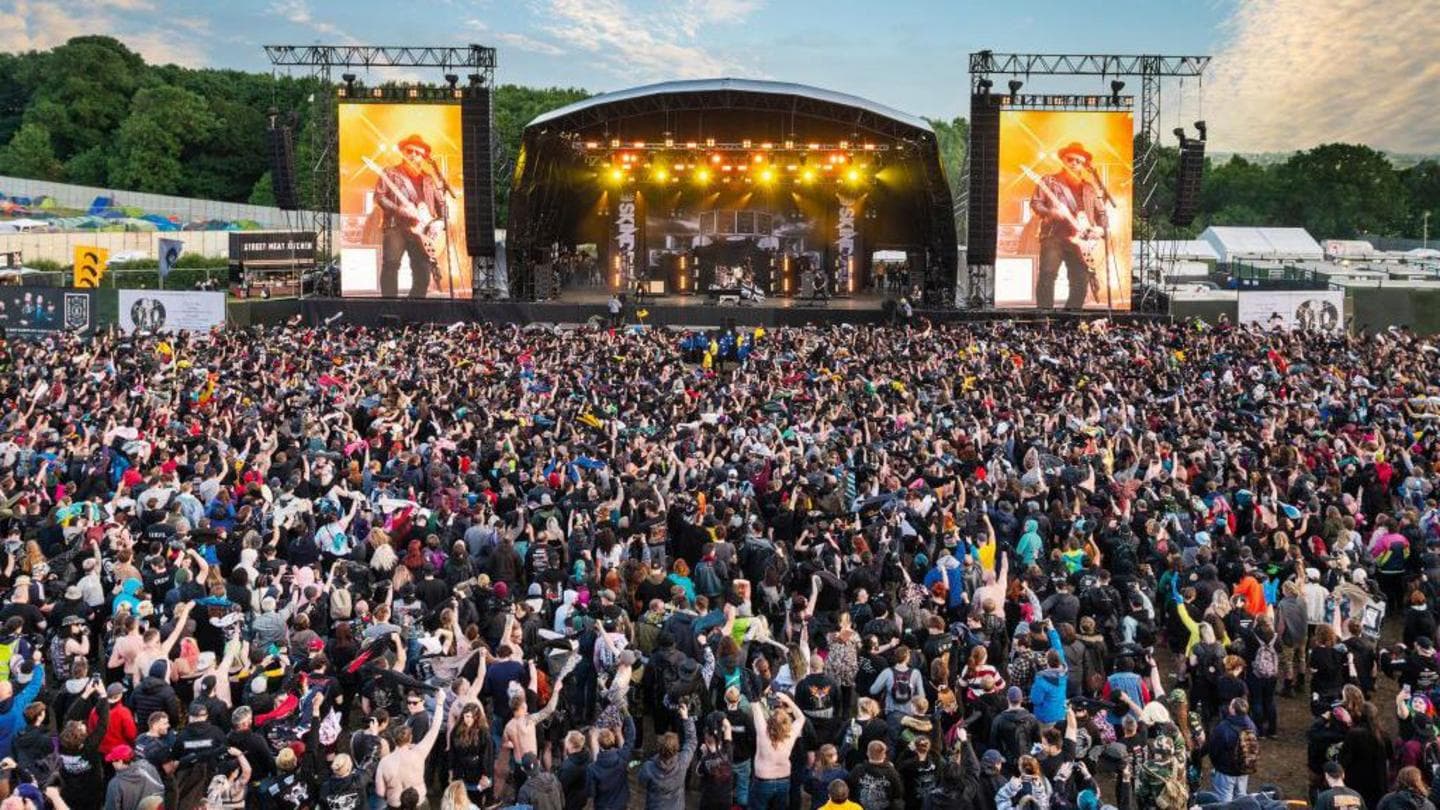 Festival Attendees Advised to Limit Packing for Download Event