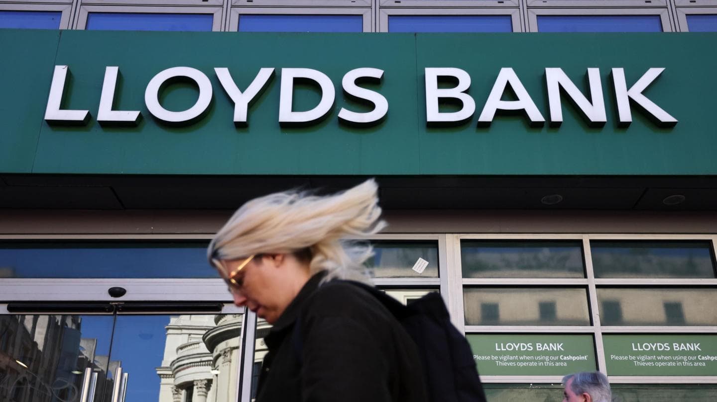 Customers of Lloyds, Halifax, and Bank of Scotland Experience Online Banking Outage