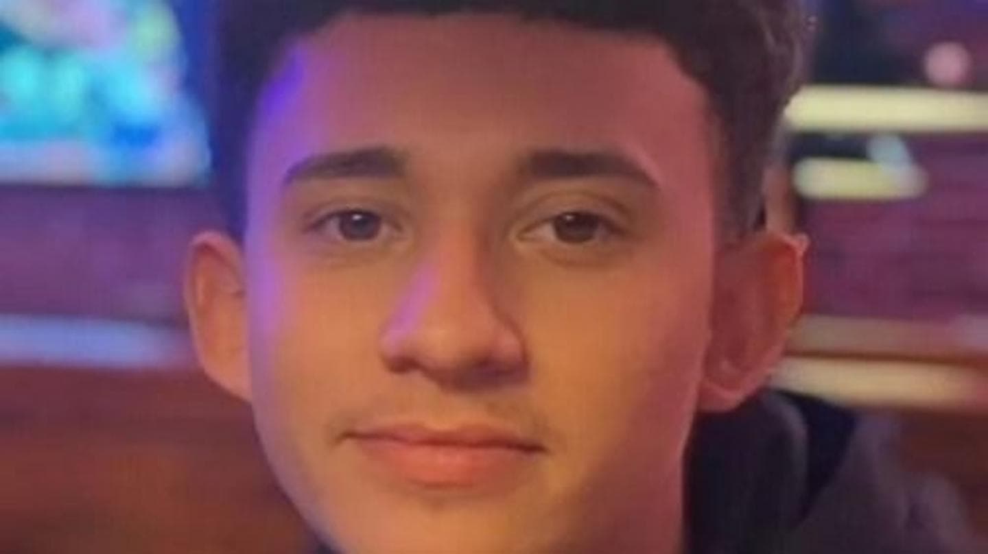 Footage shows US citizen shot by ICE agent in Texas traffic stop