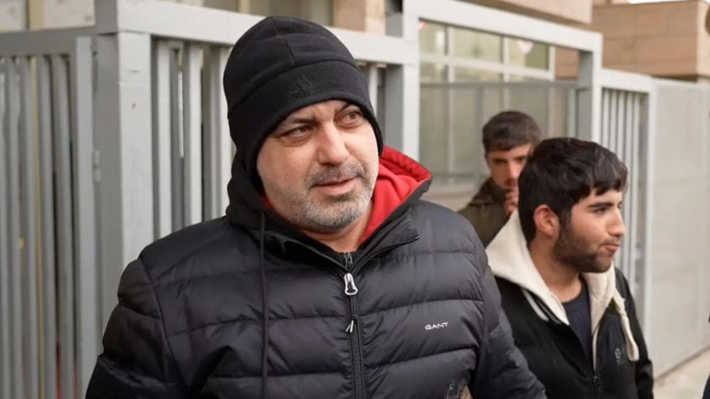 'This is war': BBC speaks to Iranians at border