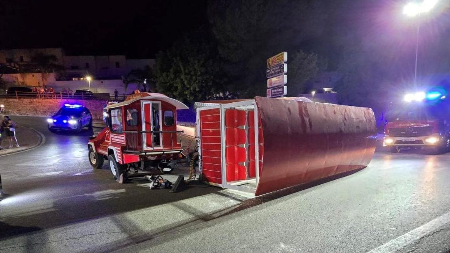 Seventeen Injured in Overturned Tourist Train at Cártama Tapas Festival