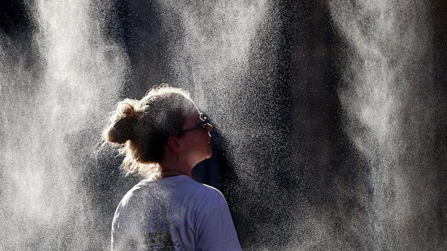 Over half of France faces red alerts as heatwave worsens, temperatures to peak Monday
