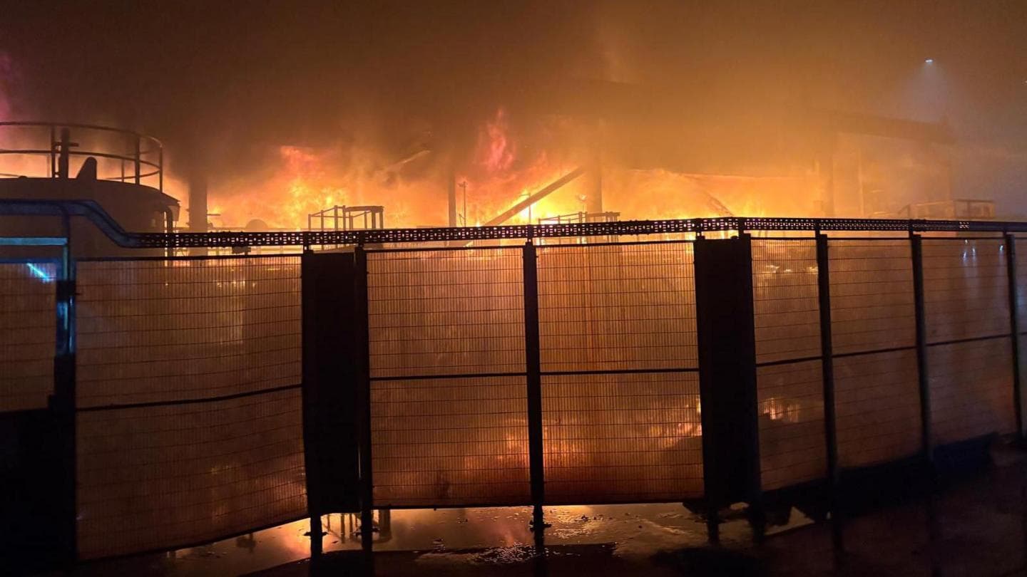 Fire Erupts at Tata Steel in Port Talbot, Residents Advised to Stay Indoors