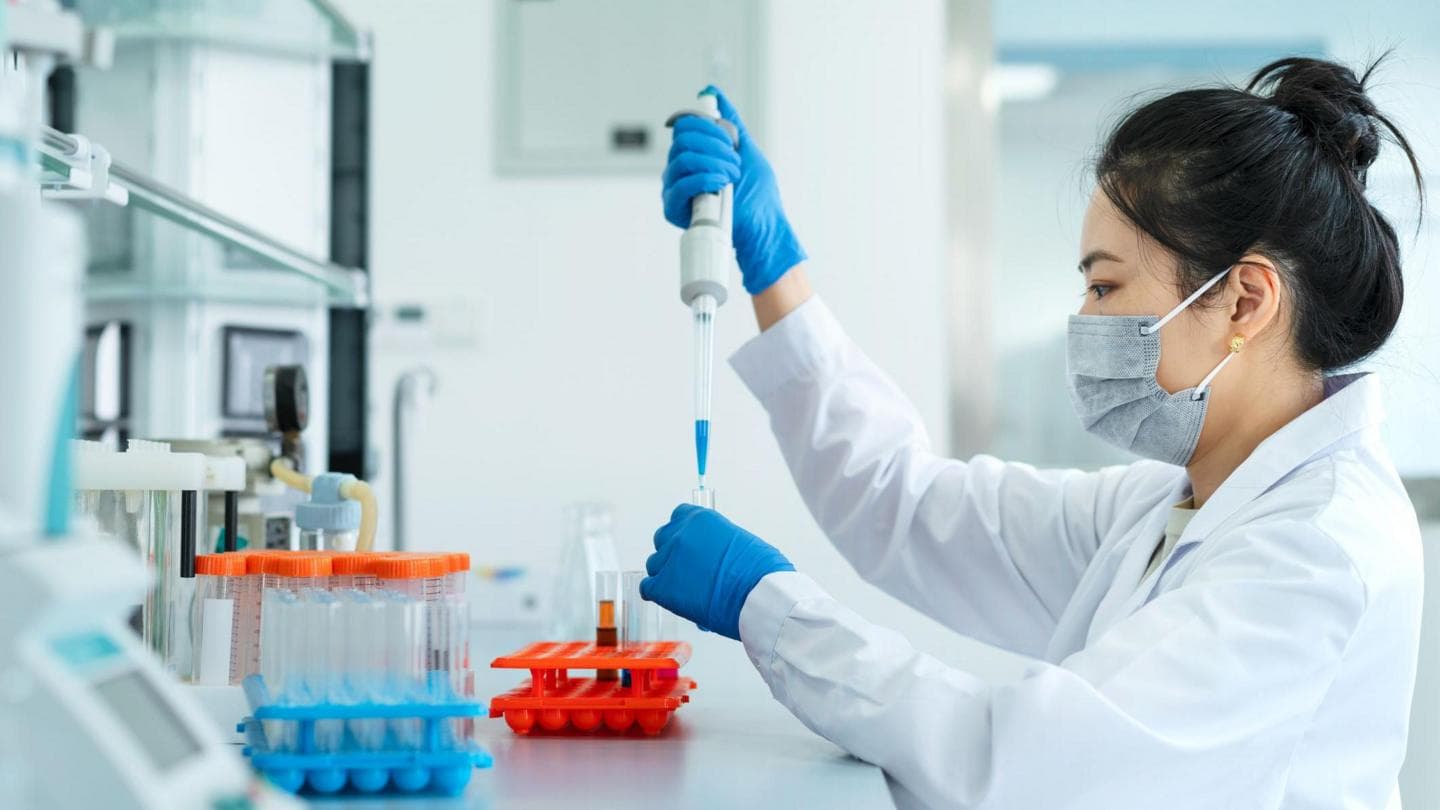 Cambridge Scientists Test Vaccine Developed by Artificial Intelligence