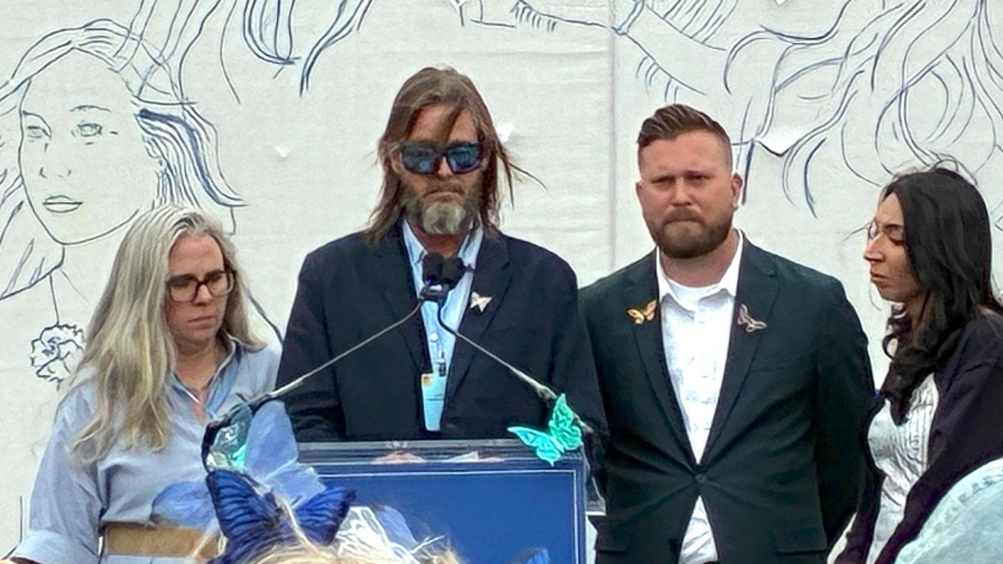 Giuffre family hold anniversary vigil ahead of King's US visit