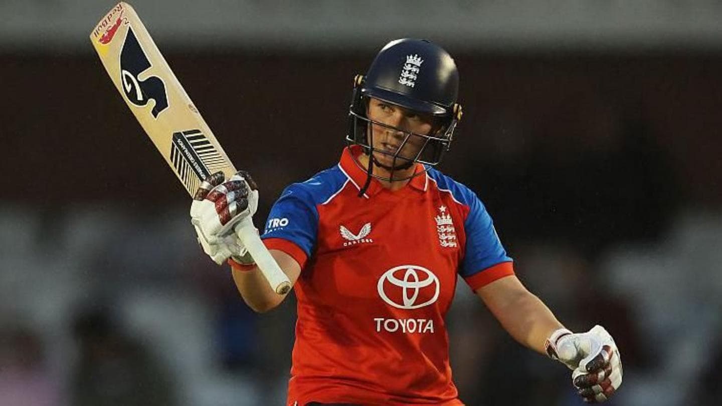 Alice Capsey and Lauren Bell Shine in England's T20 Victory Over New Zealand