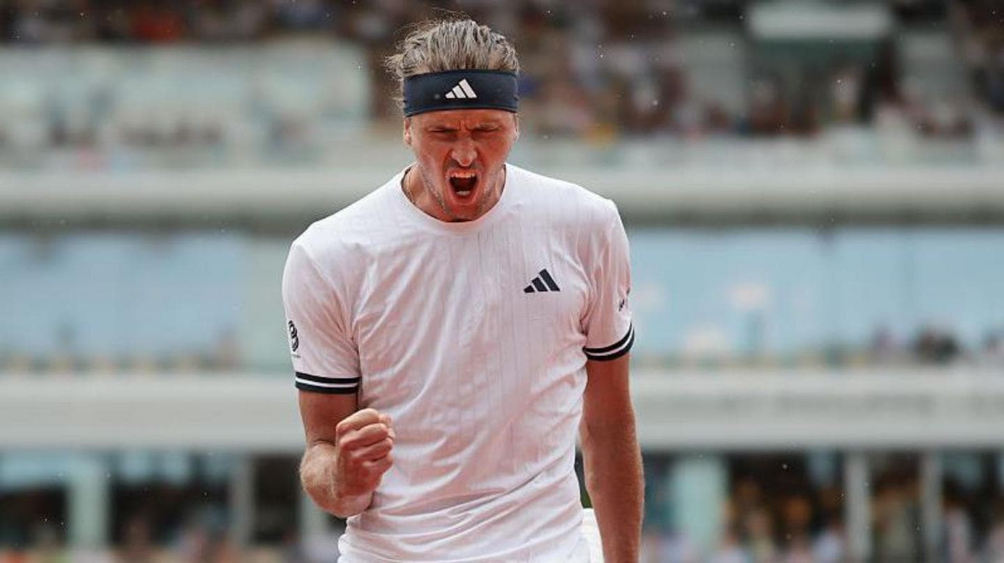 Alexander Zverev advances to quarter-finals with straight-sets victory