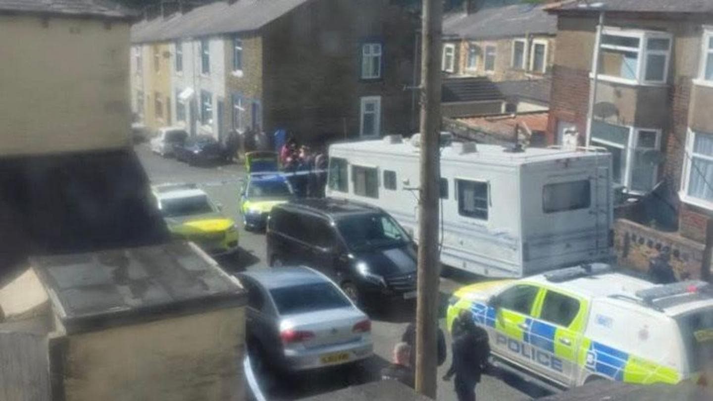 Seventeen-Year-Old Girl Stabbed in Neck During Street Assault