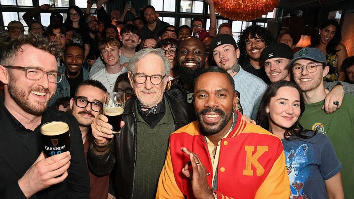 Steven Spielberg makes surprise appearance at London pub quiz