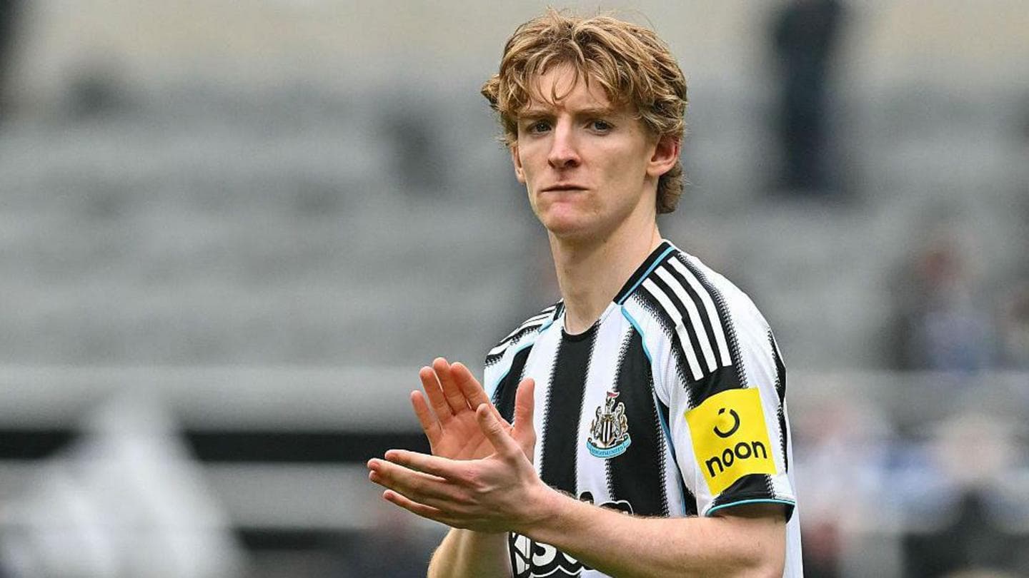 Barcelona announces signing of Anthony Gordon from Newcastle United