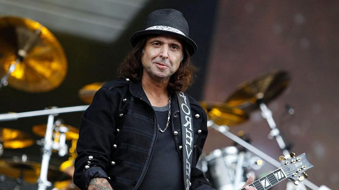 Motörhead guitarist Phil Campbell dies aged 64