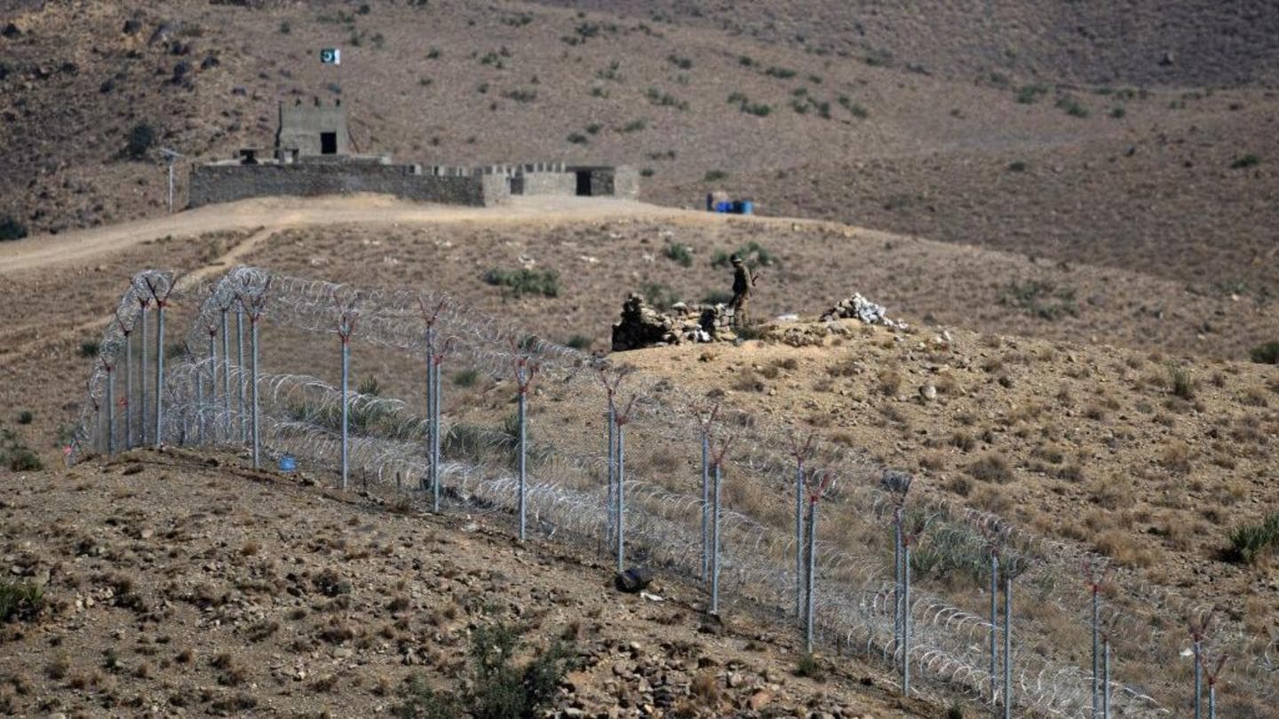 Pakistan Conducts Air Strikes in Afghanistan, Heightening Regional Tensions