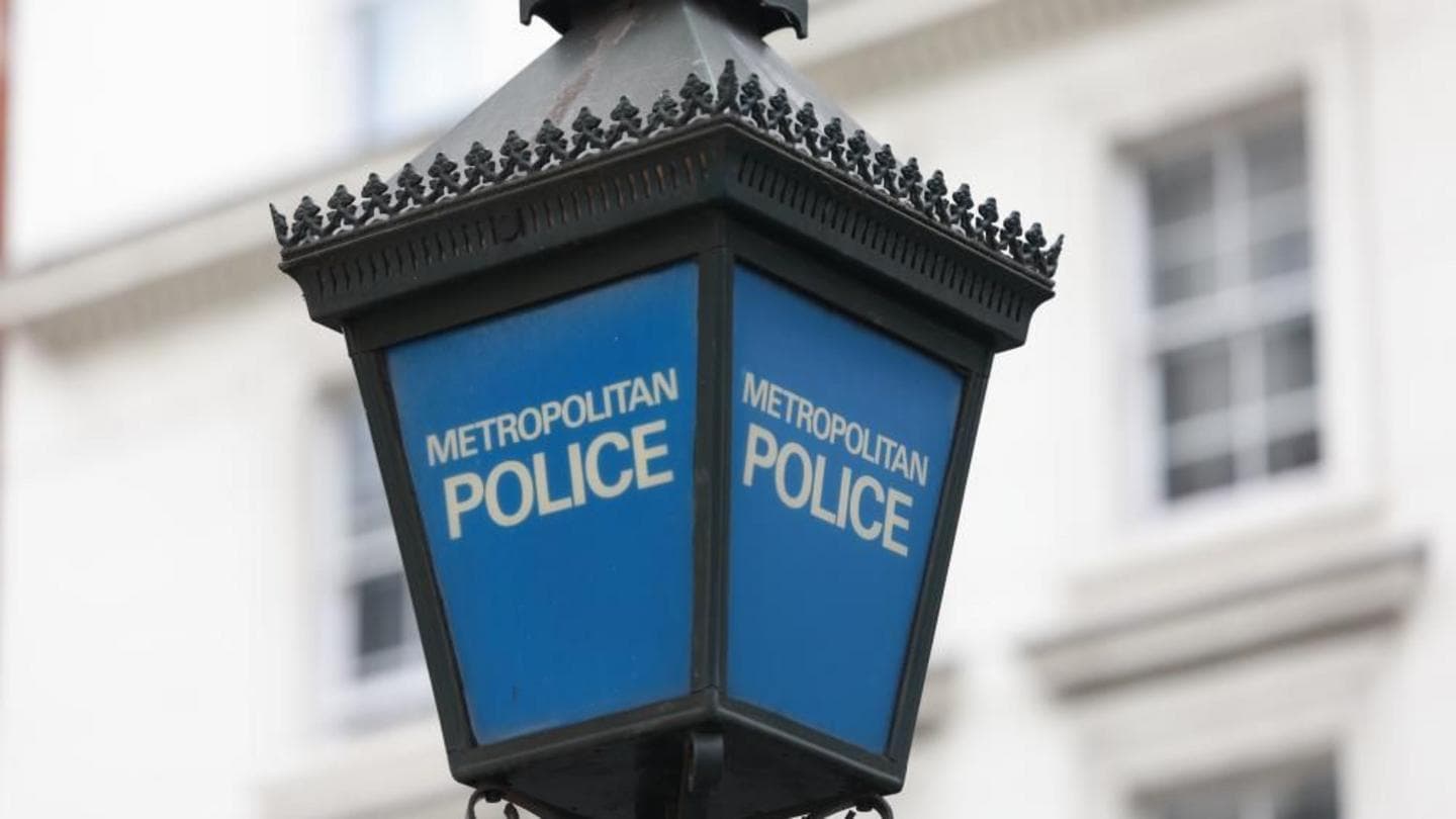 Police Search for Man After Antisemitic Threats Against Jewish Community