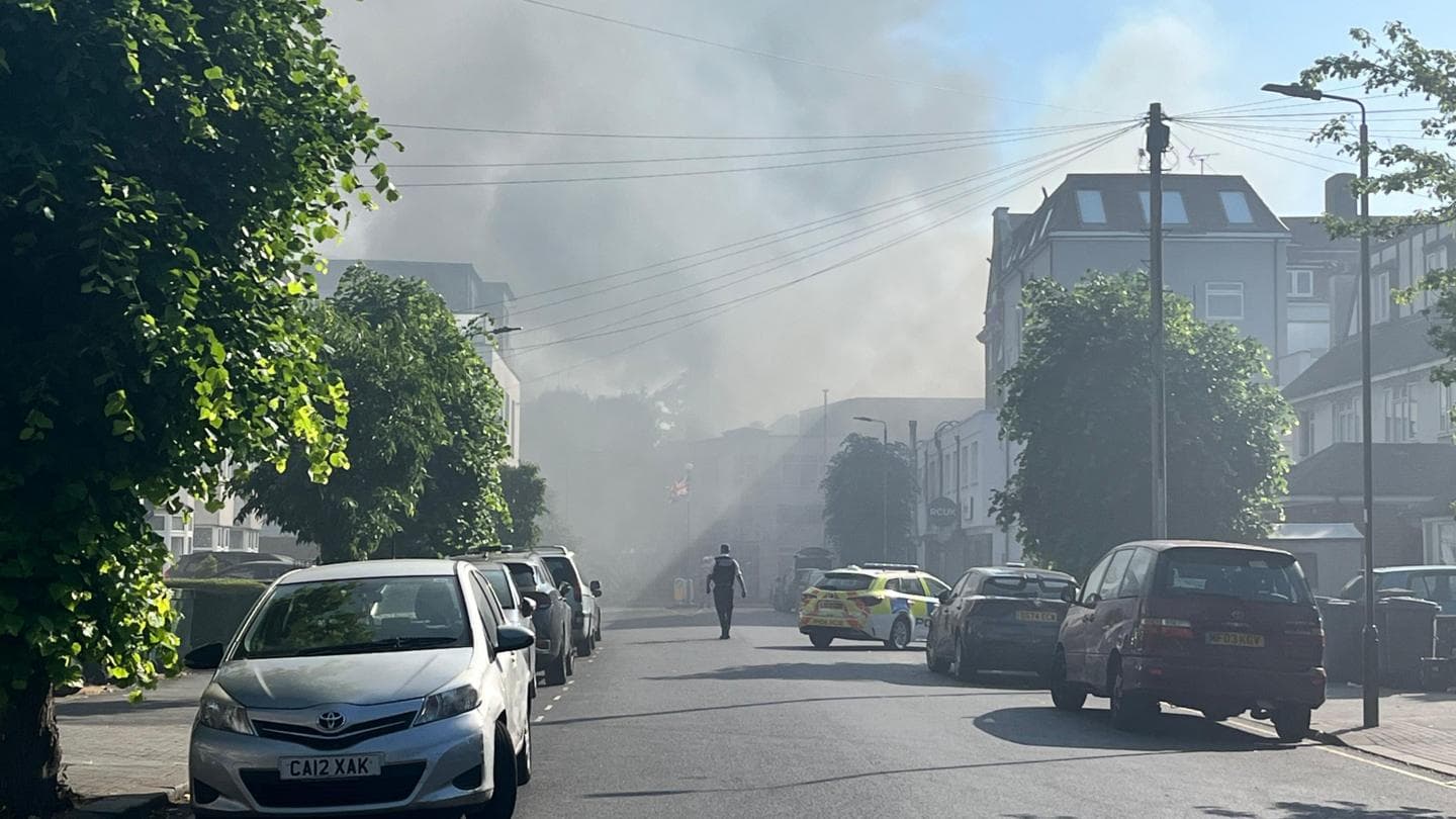 Approximately 100 firefighters respond to fire in Golders Green supermarket
