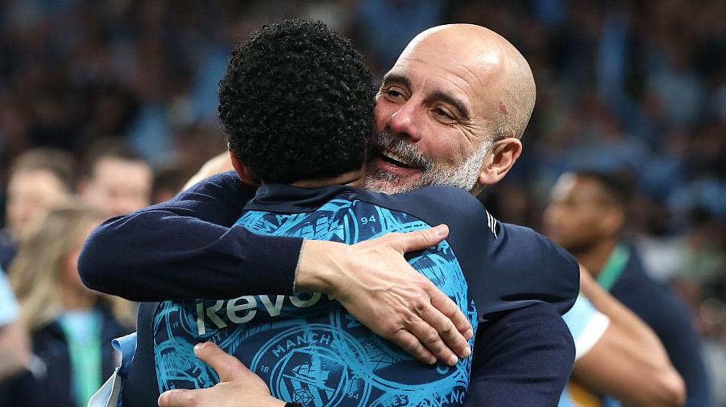 Guardiola's dance of joy as Man City pile pressure on desolate Arsenal