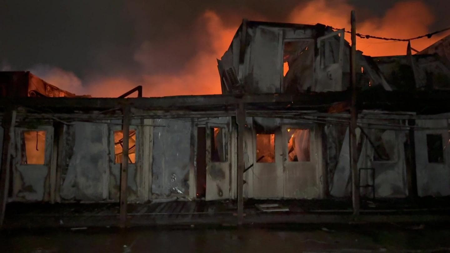 Afghanistan accuses Pakistan of killing hundreds in hospital attack