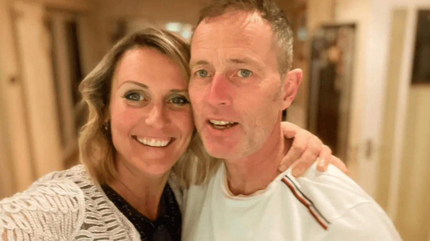 Family reports loss of contact with British couple detained in Iran