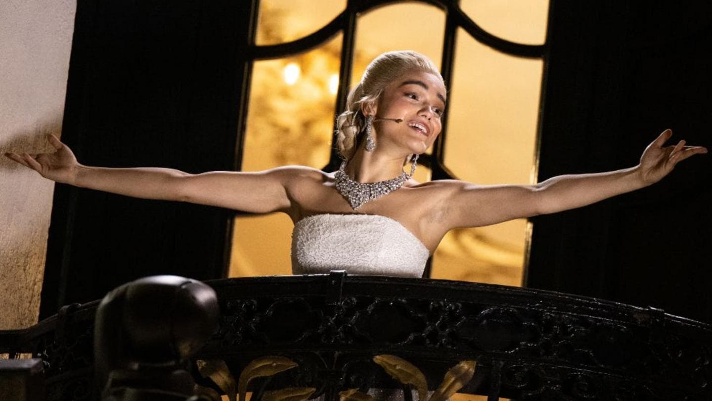 Rachel Zegler nominated for Olivier after balcony performance of Evita