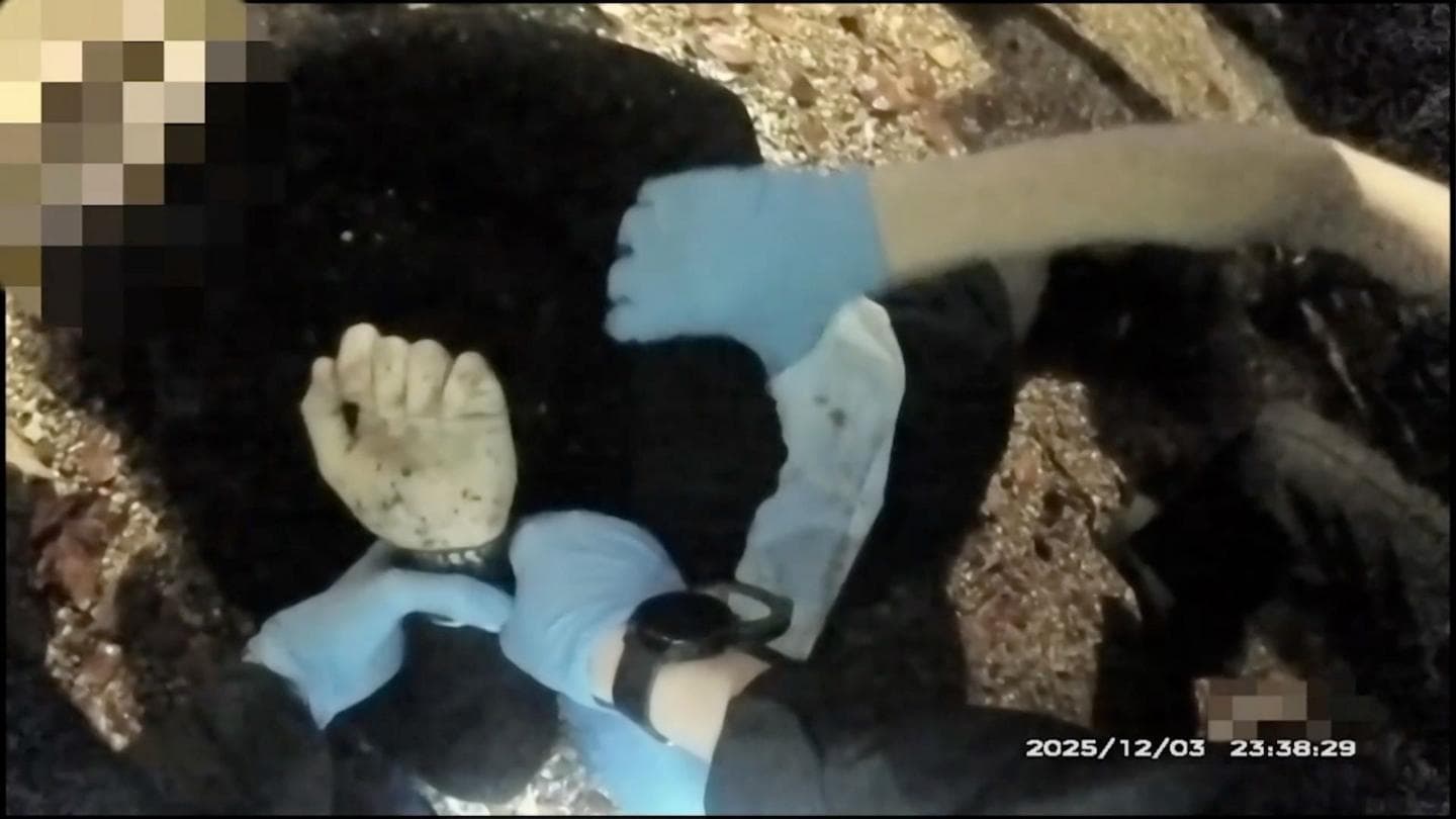 Bodycam footage reveals police handcuffing fatally stabbed student at the scene