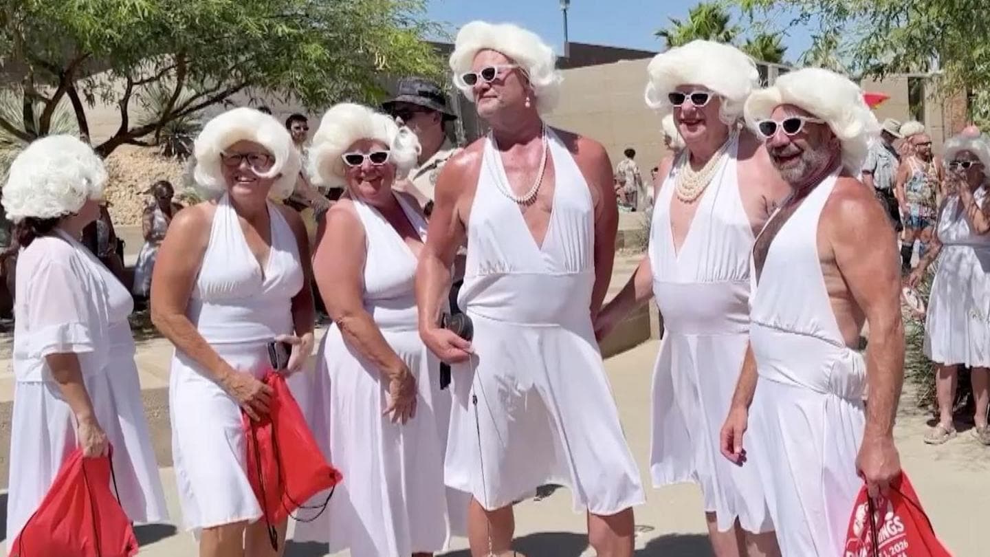 Marilyn Monroe Lookalikes Set World Record at 100th Birthday Celebration