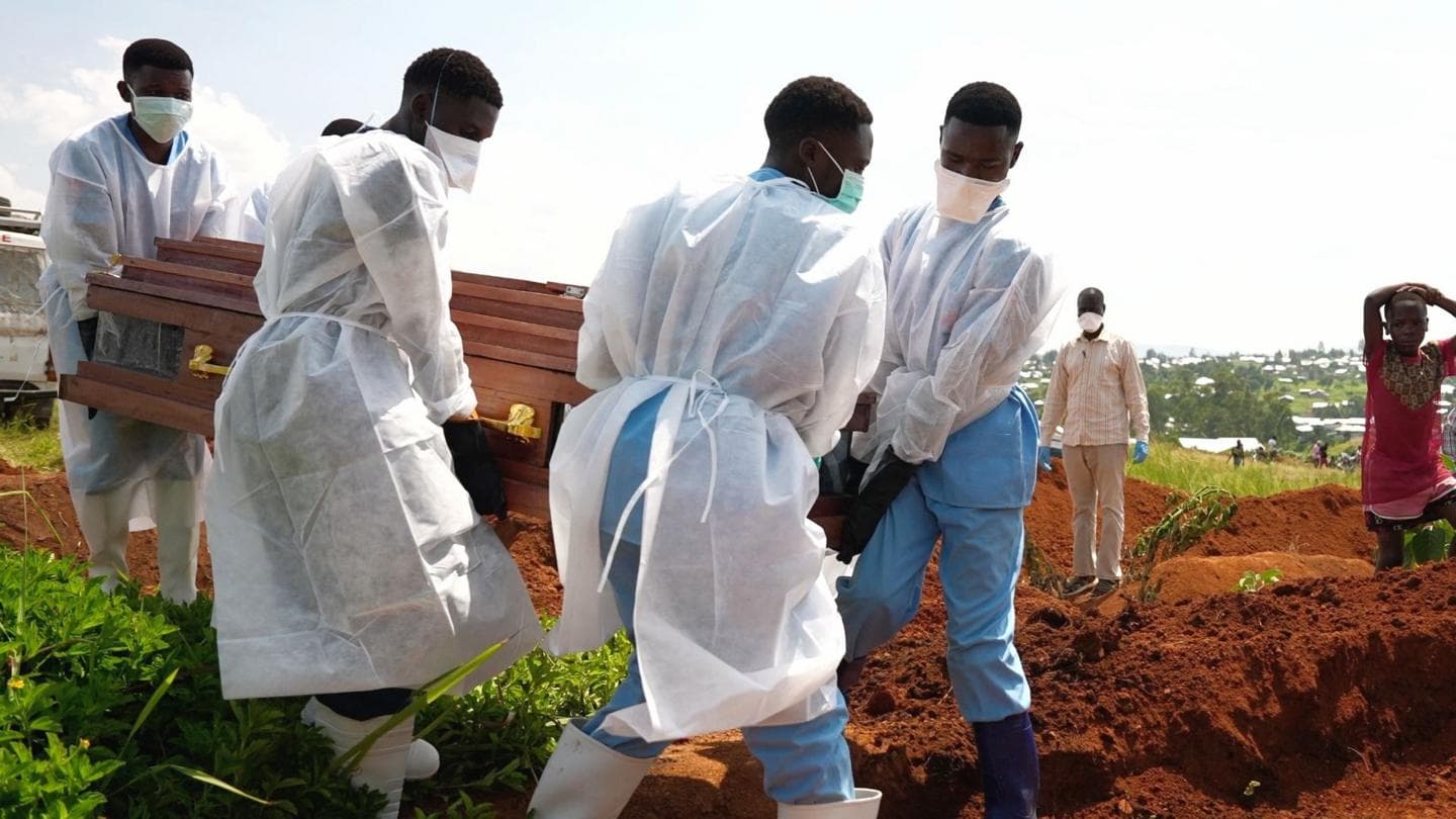 Ebola Victims' Families Learn Safe Grieving Practices Amid Outbreak