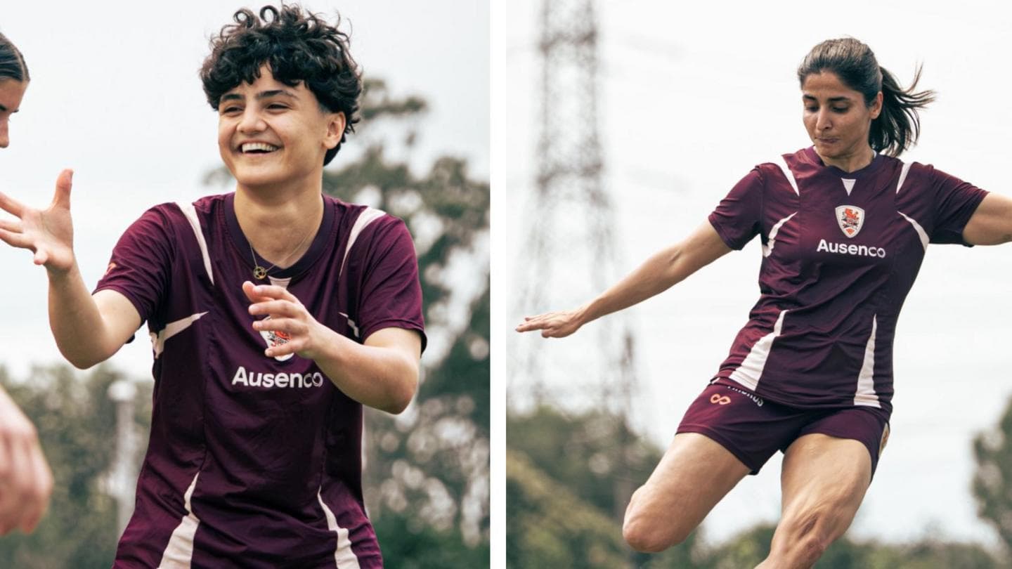 Why did only two Iranian football players stay in Australia?