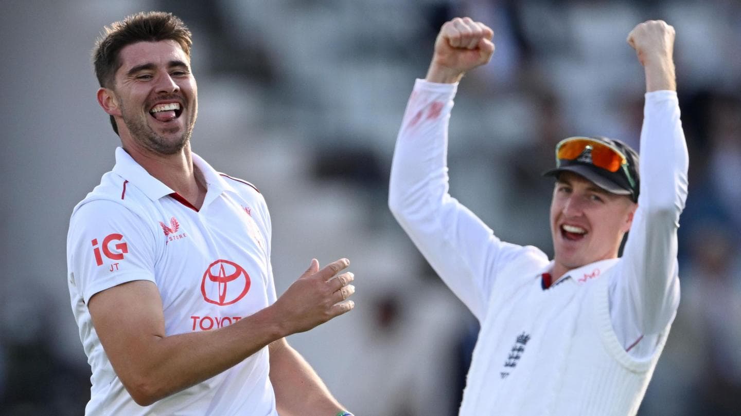 England have huge chance amid more Lord's chaos