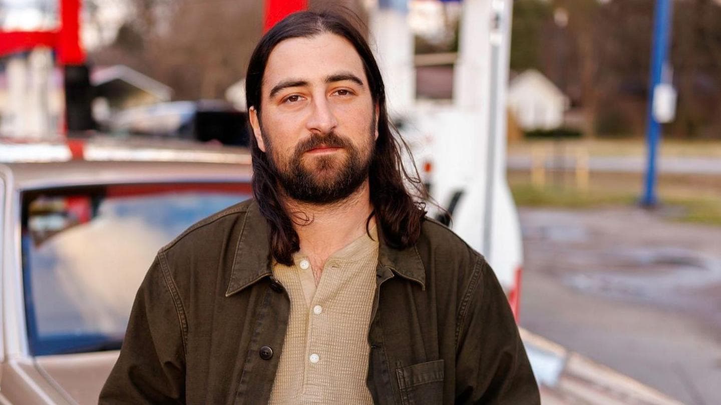 Noah Kahan was crowned a superstar. It messed with his head