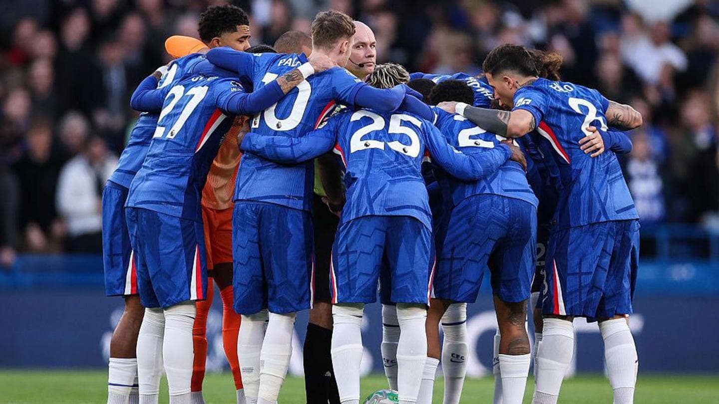 Chelsea could move controversial pre-match huddle