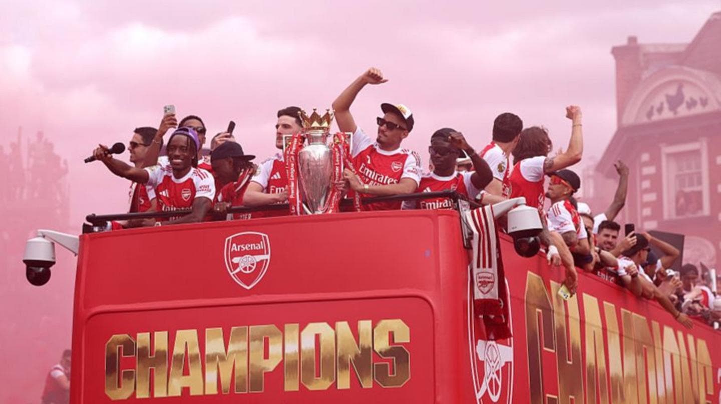 Arsenal Fans Celebrate Premier League Title with Victory Parade